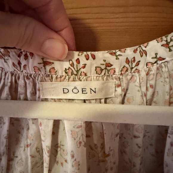 Floral Doen Puff Sleeve Blouse - Picture 3 of 4